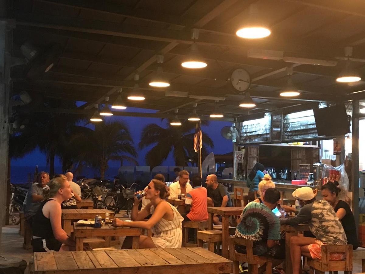 Go Deeper Tioman Hotel Exterior foto