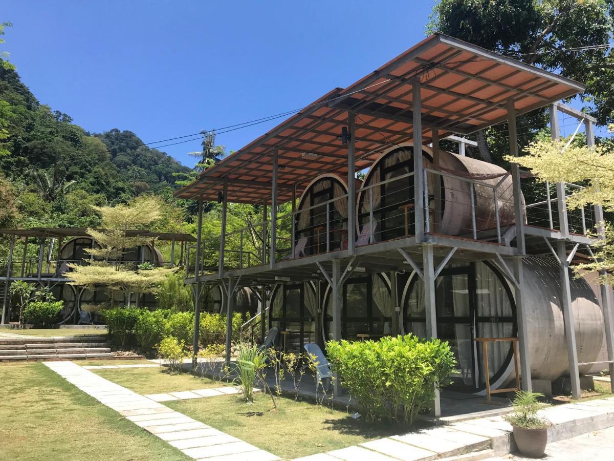 Go Deeper Tioman Hotel Exterior foto